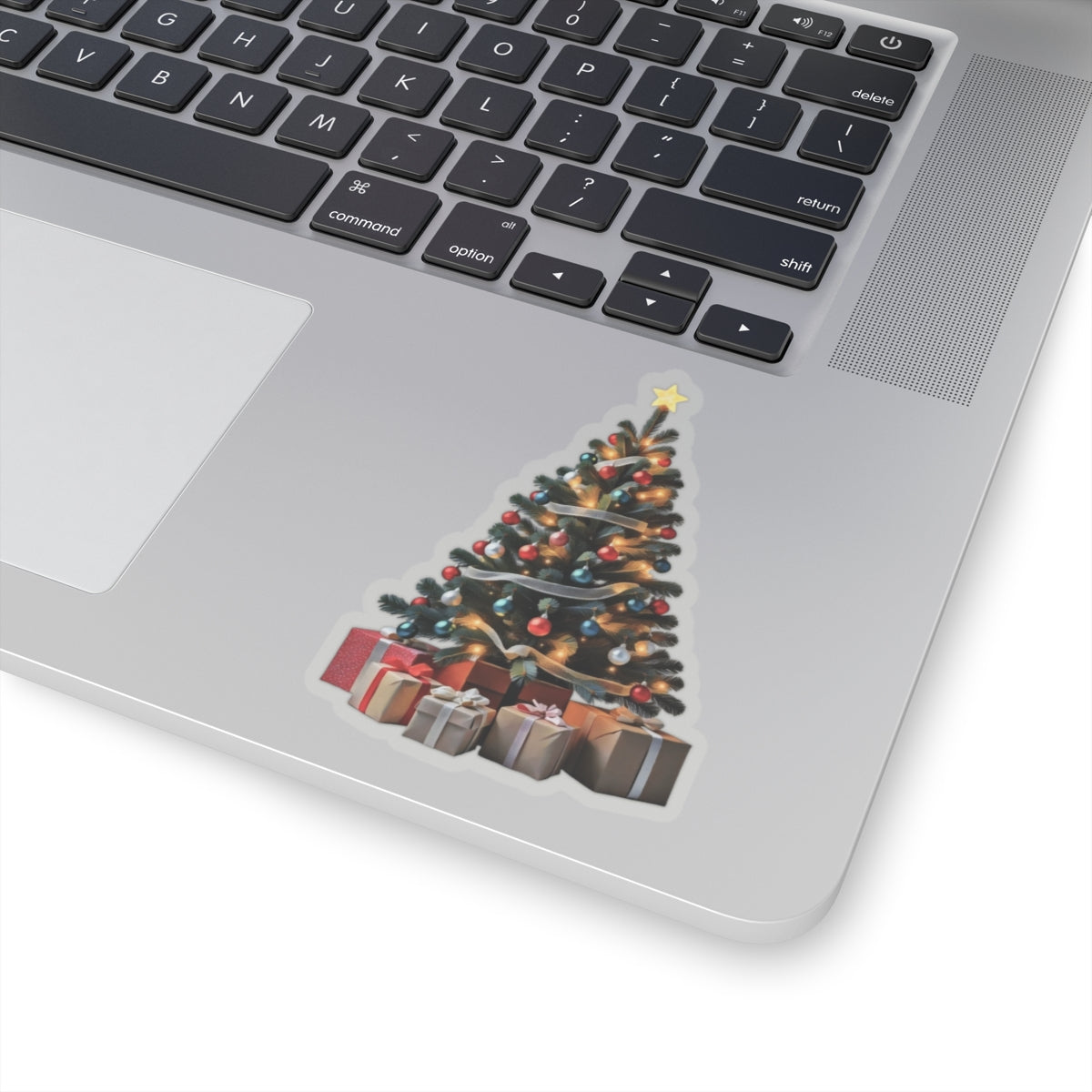 Sticker - Festive Decorated Christmas Tree with Presents Art Print