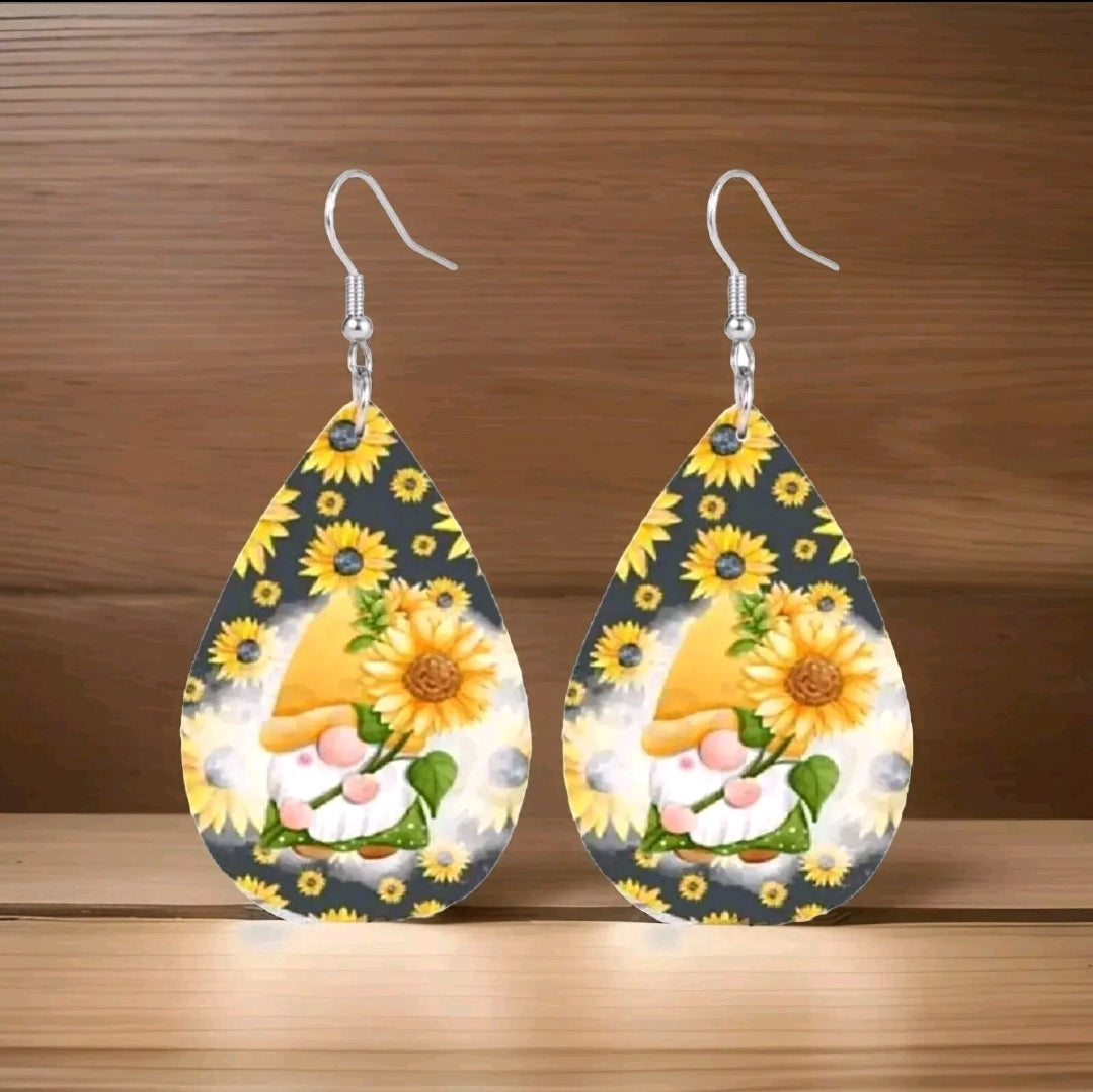 Sunflower Pattern Gnome Summer Spring Teardrop Leather Earrings Elegant Charm