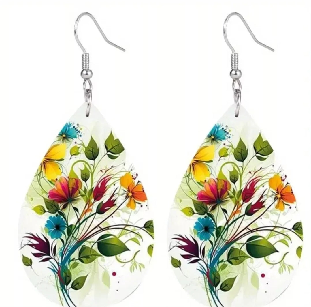 Minimalist Rainbow Flowers Leaves Embossed Leather Earrings Elegant Lightweight