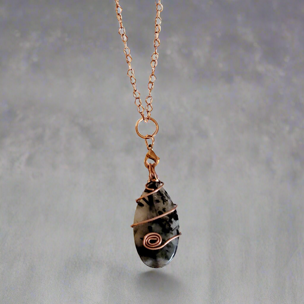 Rutilated Quartz Spirals Copper Wire Amulet Pendant Heart Link Necklace