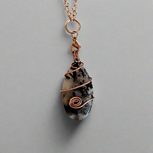 Rutilated Quartz Spirals Copper Wire Amulet Pendant Heart Link Necklace